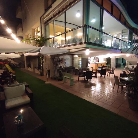 צ'סנטיקו Hotel Sogno מראה חיצוני תמונה