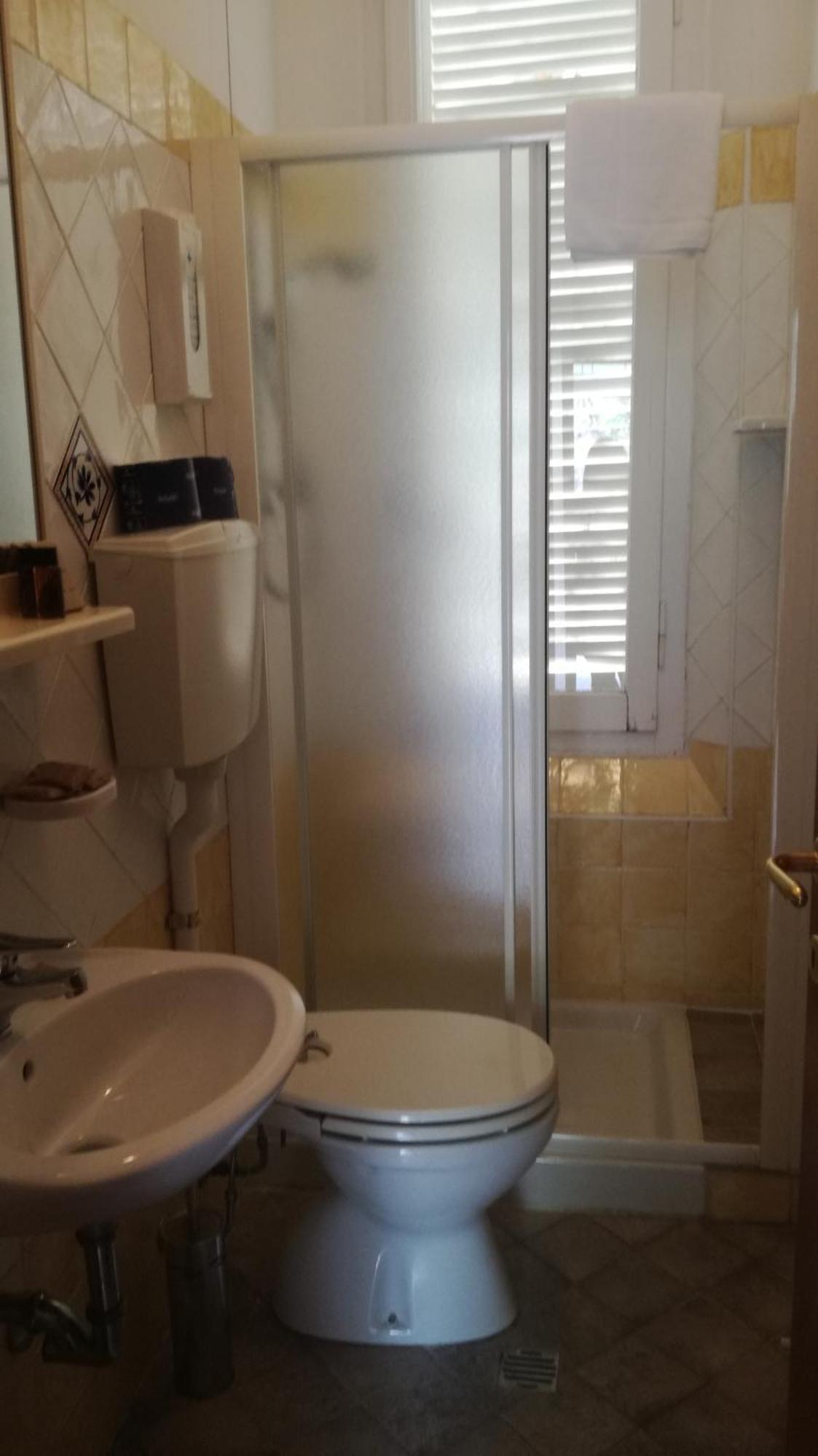צ'סנטיקו Hotel Sogno מראה חיצוני תמונה