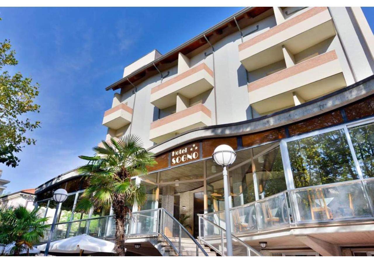 צ'סנטיקו Hotel Sogno מראה חיצוני תמונה