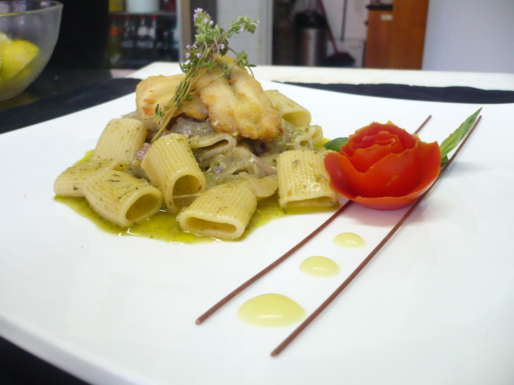 צ'סנטיקו Hotel Sogno מראה חיצוני תמונה