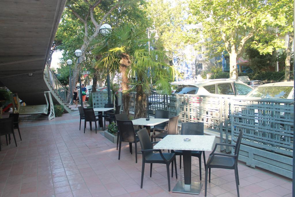 צ'סנטיקו Hotel Sogno מראה חיצוני תמונה