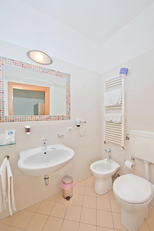 צ'סנטיקו Hotel Sogno מראה חיצוני תמונה