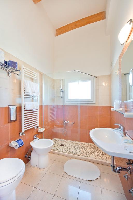 צ'סנטיקו Hotel Sogno מראה חיצוני תמונה